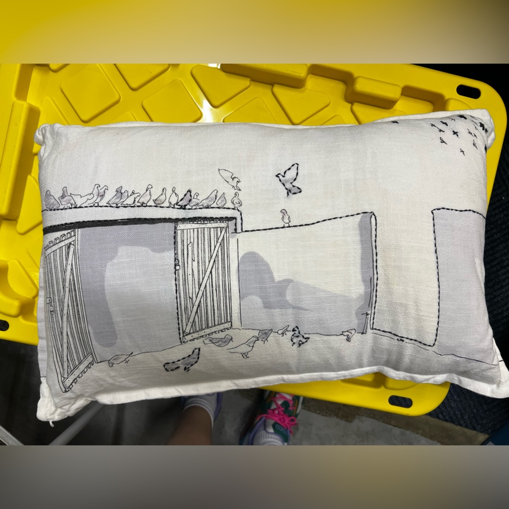 Decorative pillow